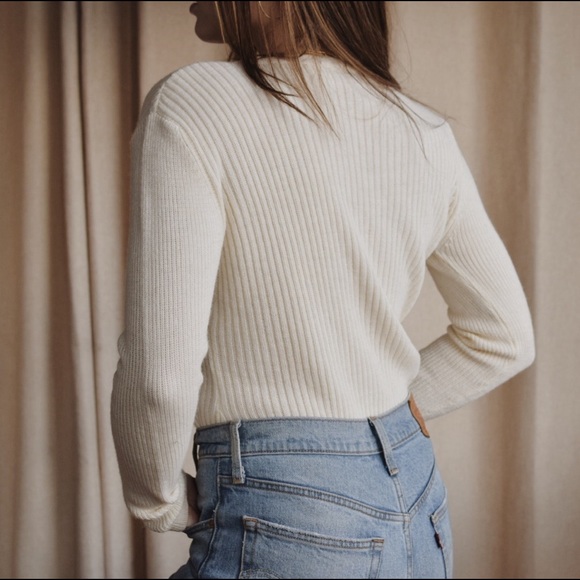 SOLD | 90’s Cream Cardigan - Picture 3 of 3